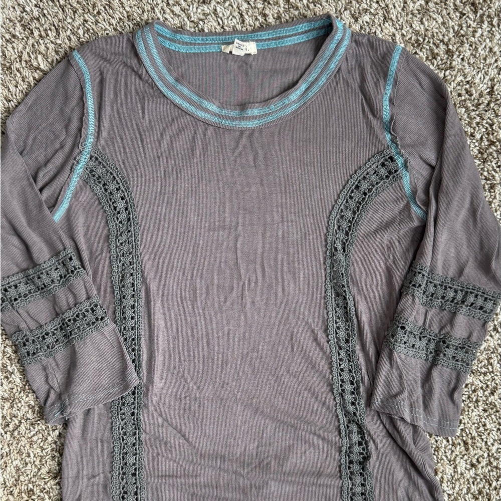 POL cute shirt!